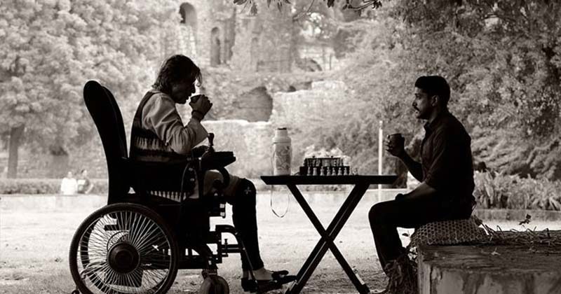 dofirstlookamitabhbachchanandfarhanakhtarinanintenseconversations_1413525585